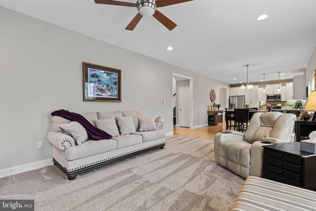 2391 AUSTIN AVE, Chambersburg, PA 17202