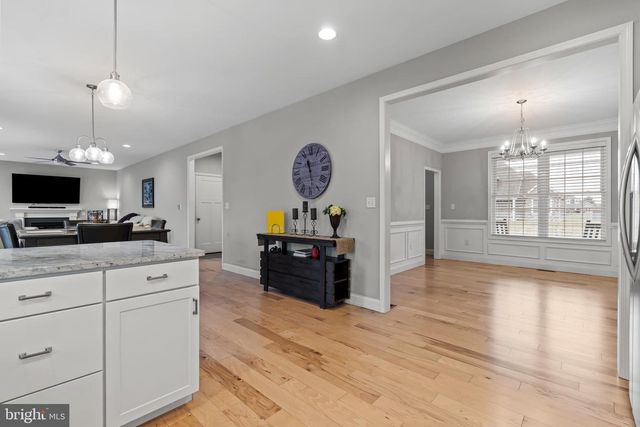 2391 AUSTIN AVE, Chambersburg, PA 17202