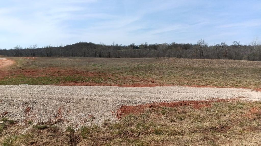 13945 Green Meadows Road, Noble, OK 73068