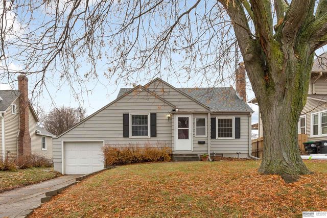 1836 N 49th Avenue, Omaha, NE 68104