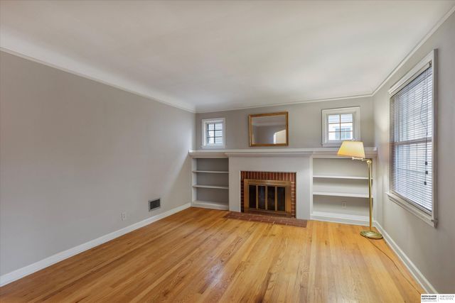 1836 N 49th Avenue, Omaha, NE 68104