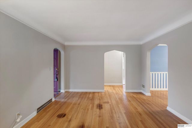 1836 N 49th Avenue, Omaha, NE 68104