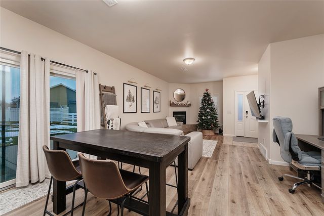 476 African STREET, Billings, MT 59106