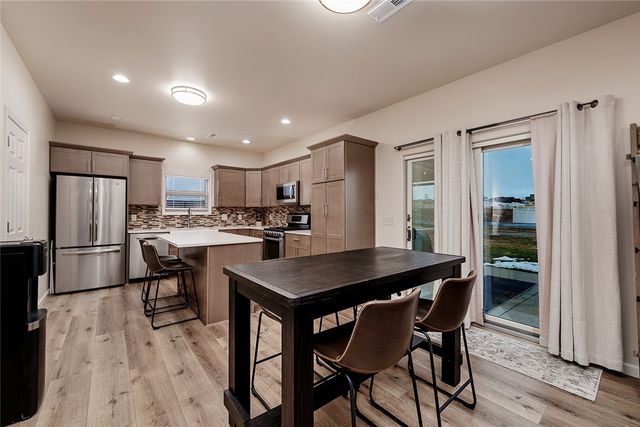 476 African STREET, Billings, MT 59106