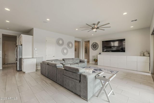 35462 N SUNSET Trail, Queen Creek, AZ 85140