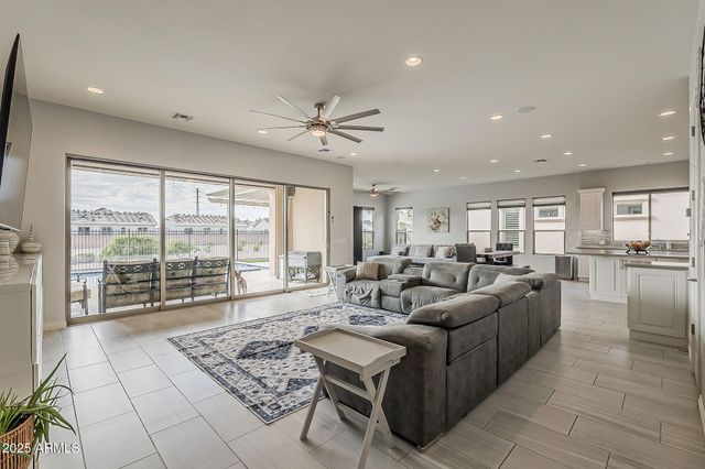 35462 N SUNSET Trail, Queen Creek, AZ 85140