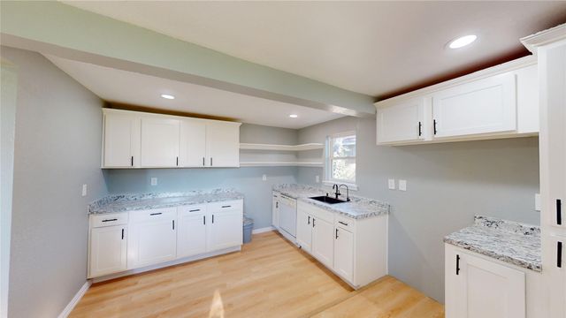 5729 Donnelly Avenue, Fort Worth, TX 76107