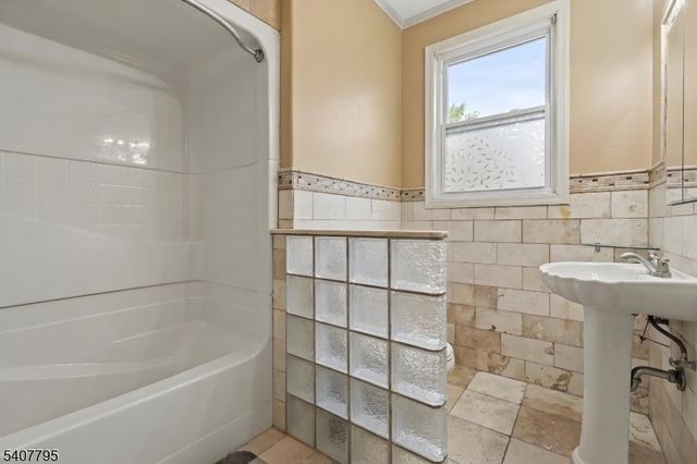 165 College Pl, South Orange Village Twp., NJ 07079