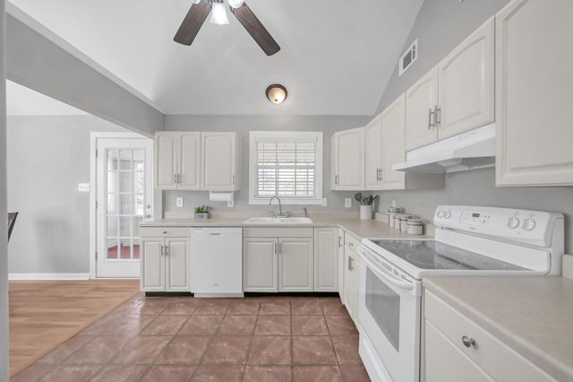 392 Timber Bay Drive, Trinity, TX 75862