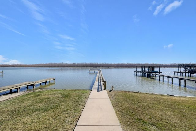 392 Timber Bay Drive, Trinity, TX 75862