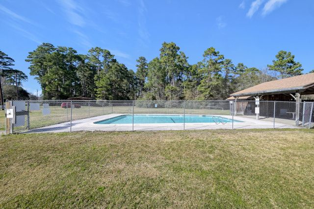 392 Timber Bay Drive, Trinity, TX 75862