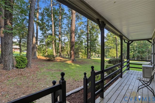 1291 Grapevine Rd, Sandston, VA 23150