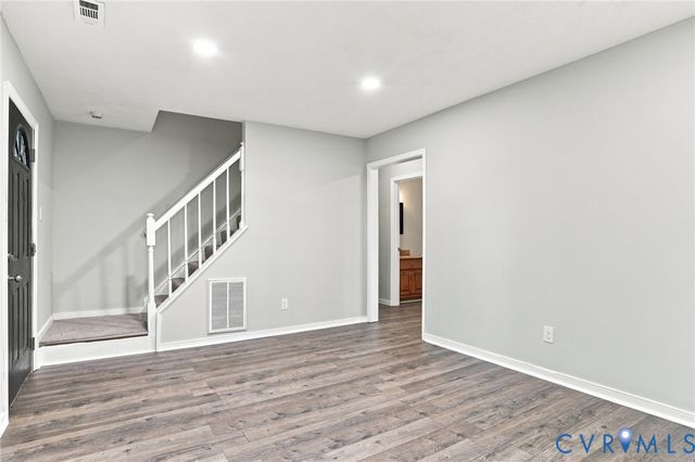 1291 Grapevine Rd, Sandston, VA 23150