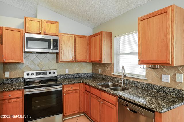 7336 GOVERNORS PARK Road, Jacksonville, FL 32244