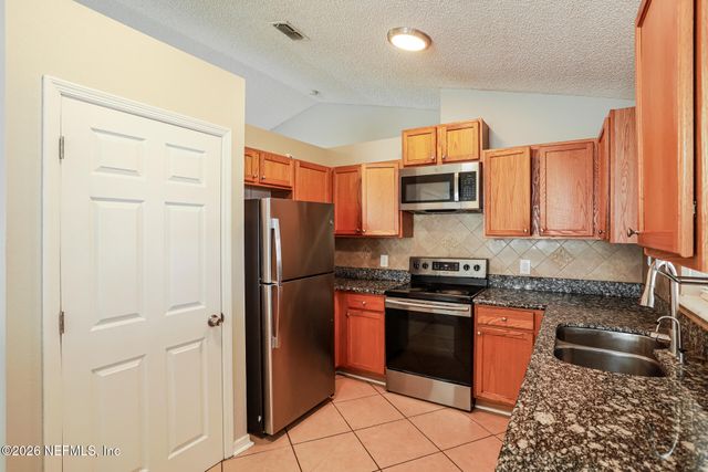 7336 GOVERNORS PARK Road, Jacksonville, FL 32244