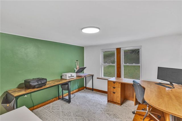 7661 Pennsylvania Ave, North Huntingdon, PA 15642