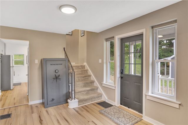 7661 Pennsylvania Ave, North Huntingdon, PA 15642