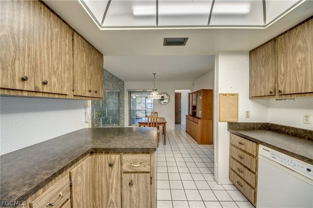 846 Xavier AVE N, Fort Myers, FL 33919