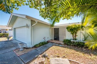 846 Xavier AVE N, Fort Myers, FL 33919