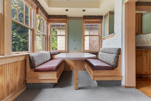 8525 S Euclid Avenue, Chicago, IL 60617