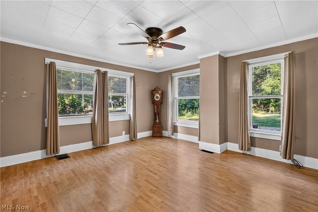3227 Oaklawn Avenue SE, Warren, OH 44484