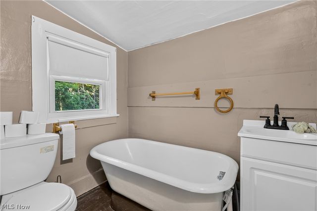 3227 Oaklawn Avenue SE, Warren, OH 44484