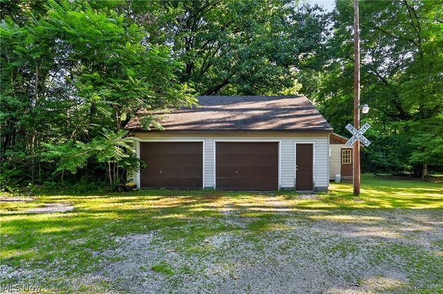 3227 Oaklawn Avenue SE, Warren, OH 44484