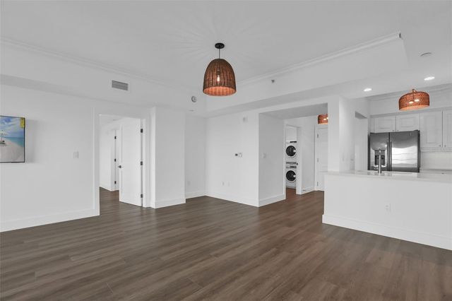 7593 GATHERING DRIVE 707, Reunion, FL 34747