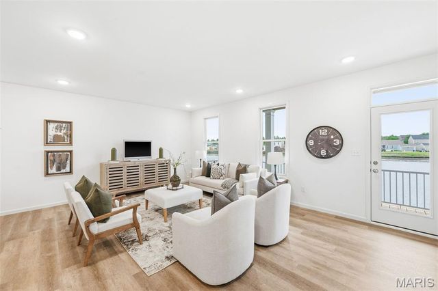 218 Marais Temps Clair Way, St Charles, MO 63301