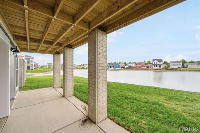 218 Marais Temps Clair Way, St Charles, MO 63301