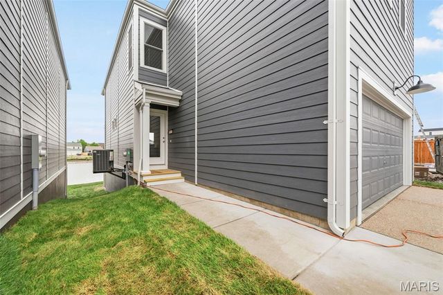 218 Marais Temps Clair Way, St Charles, MO 63301