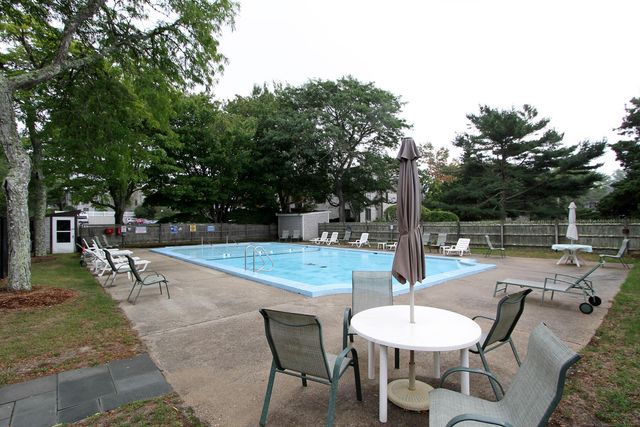 42 Old Colony Way APT 5, Orleans, MA 02653