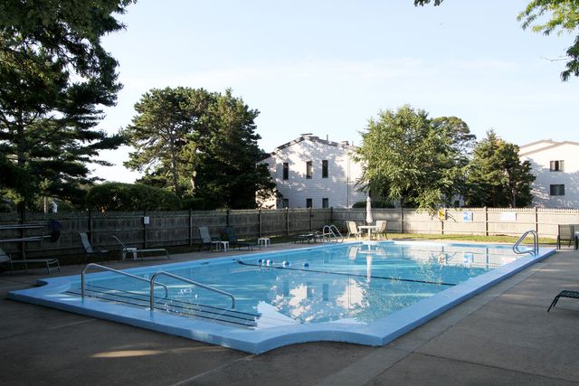 42 Old Colony Way APT 5, Orleans, MA 02653