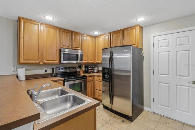 4559 LACEBARK TRAIL, Oviedo, FL 32765