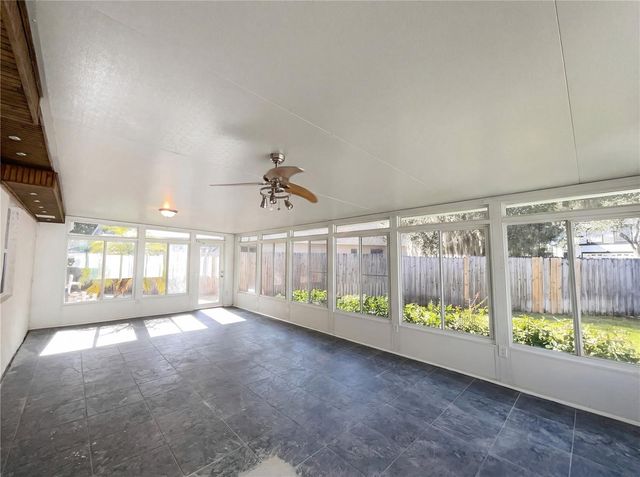 18915 NEST FERN CIRCLE, Tampa, FL 33647