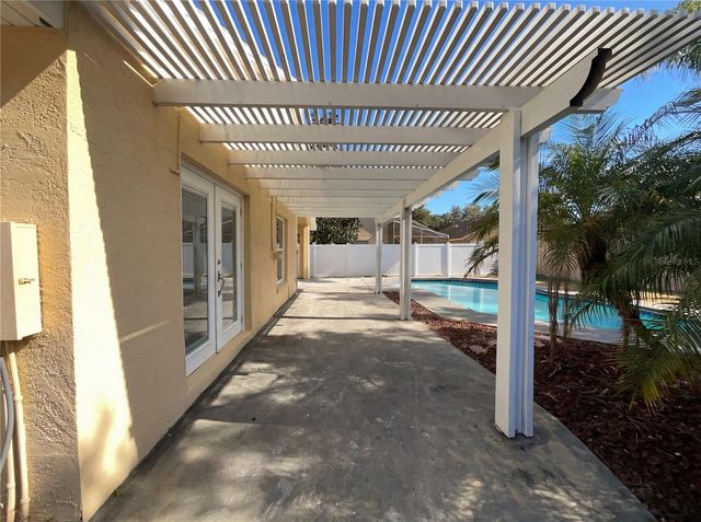 18915 NEST FERN CIRCLE, Tampa, FL 33647