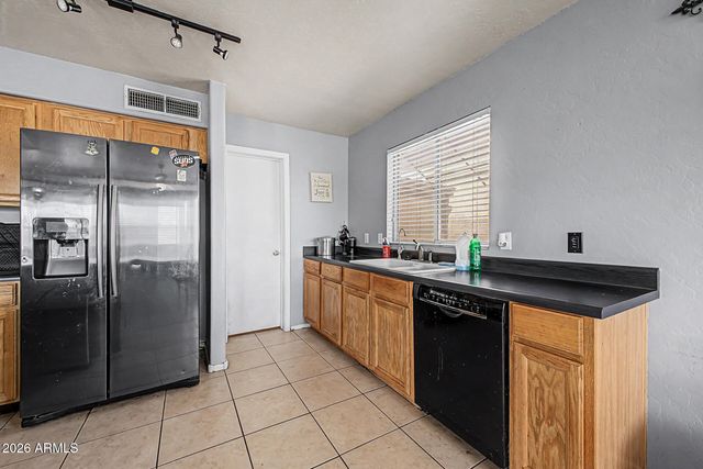 2722 W JASPER Avenue, Apache Junction, AZ 85120