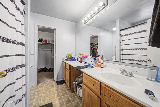 2722 W JASPER Avenue, Apache Junction, AZ 85120
