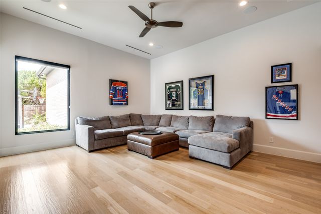 6246 Dykes Way, Dallas, TX 75230