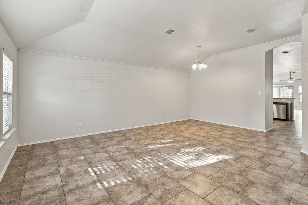 12516 Patnoe Drive, Fort Worth, TX 76028 — photo 4