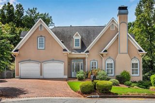 2285 Littlebrooke Trace, Dunwoody, GA 30338