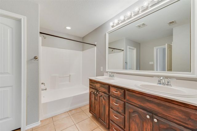 5160 Britton Ridge Lane, Fort Worth, TX 76179