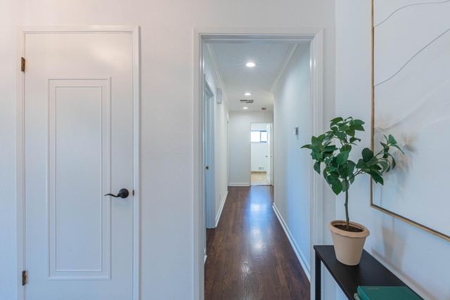 1211 Via Paraiso, Salinas, CA 93901