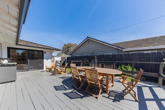 1211 Via Paraiso, Salinas, CA 93901