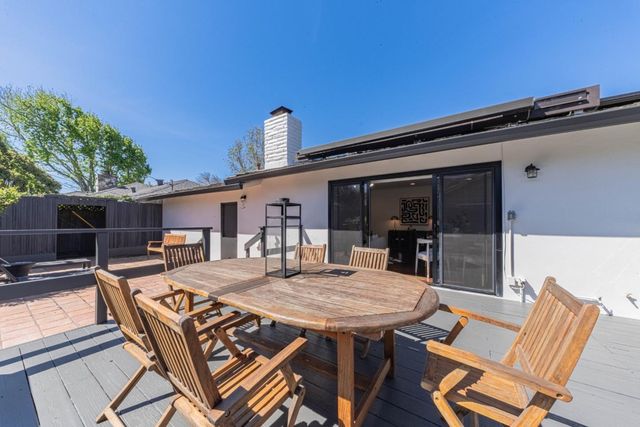 1211 Via Paraiso, Salinas, CA 93901