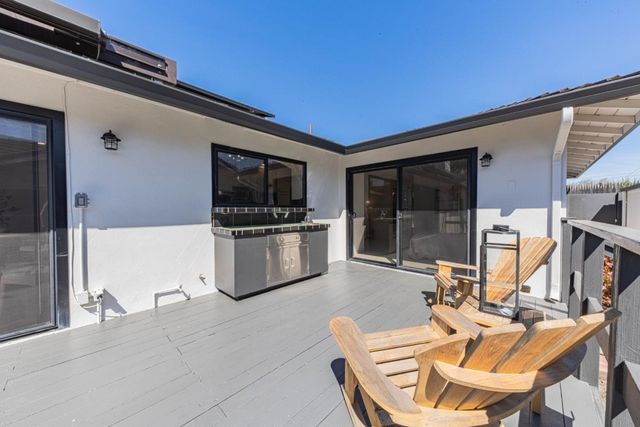 1211 Via Paraiso, Salinas, CA 93901