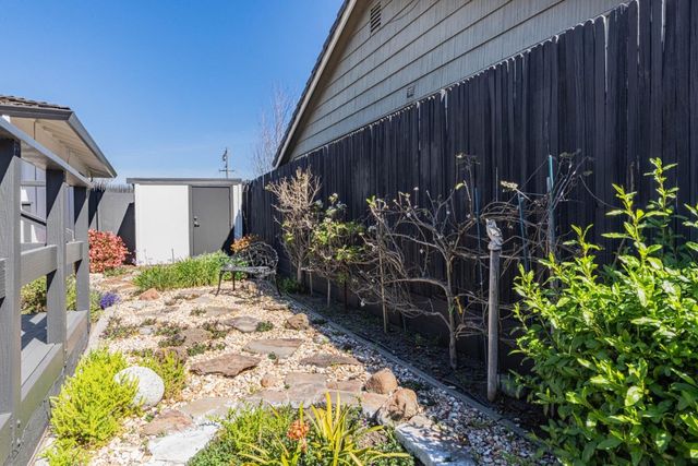 1211 Via Paraiso, Salinas, CA 93901