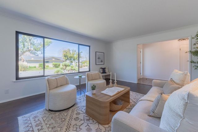 1211 Via Paraiso, Salinas, CA 93901