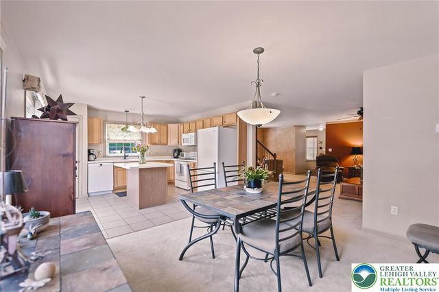 1283 Mohr Circle, Lower Macungie Twp, PA 18062