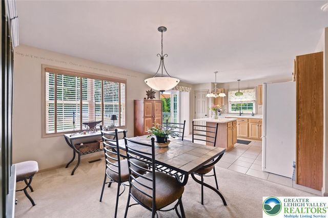 1283 Mohr Circle, Lower Macungie Twp, PA 18062